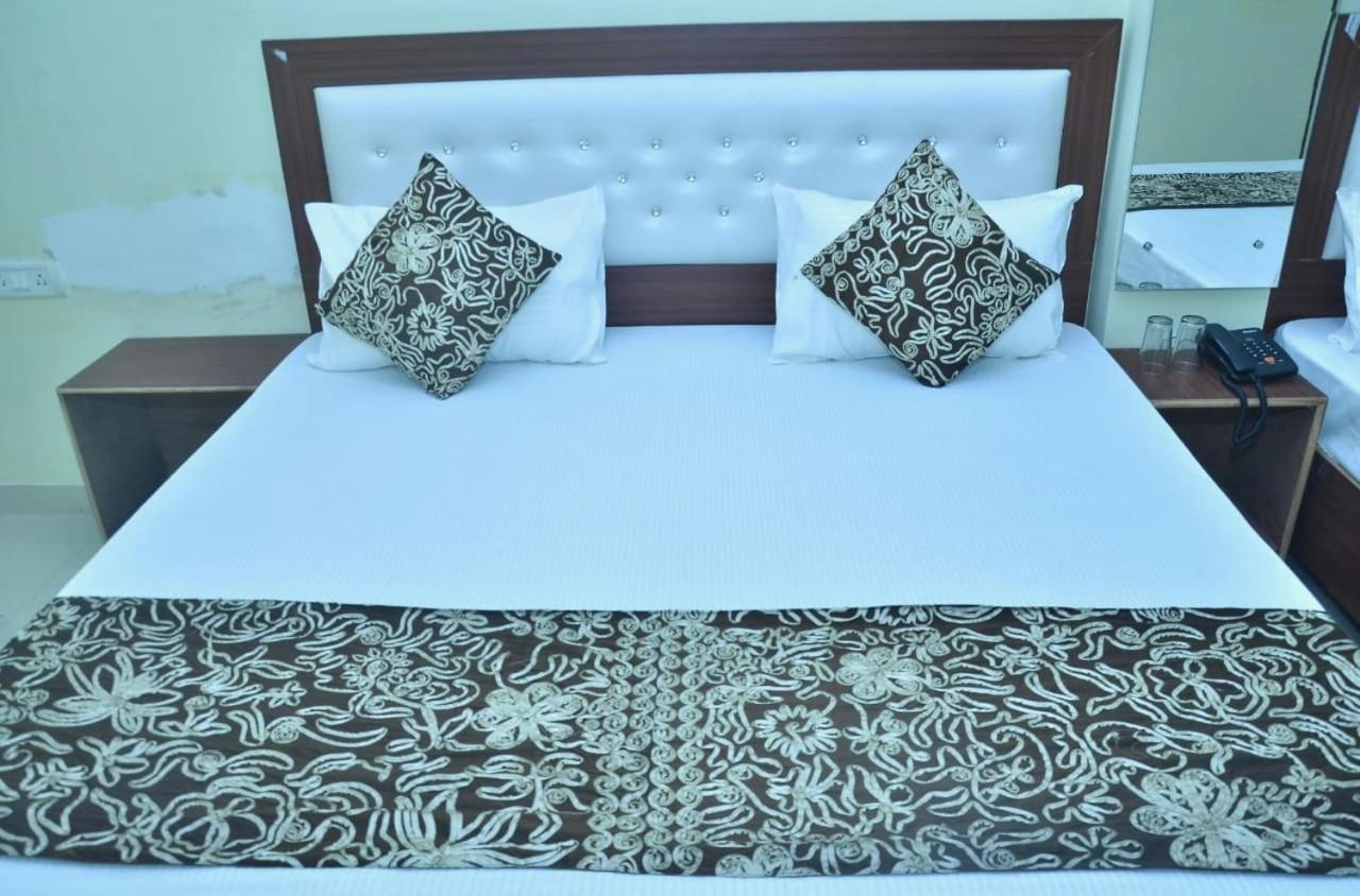 Awesome Home Stay Agra  Dış mekan fotoğraf
